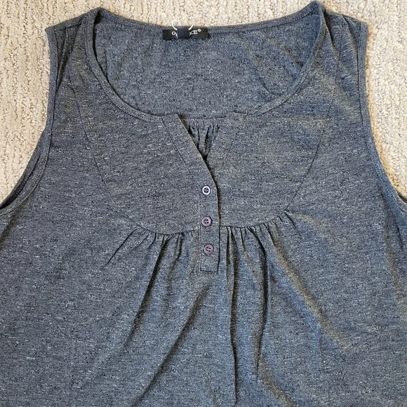Women’s Sleeveless Flowy Top – Othyroce – Gray Heather – Size L – NWT - Picture 5 of 9